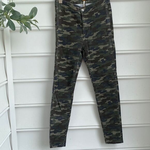 Free People Urban Outfitters Camo High-Rise Skinny Stretch Jeans Green 26 - Picture 2 of 10